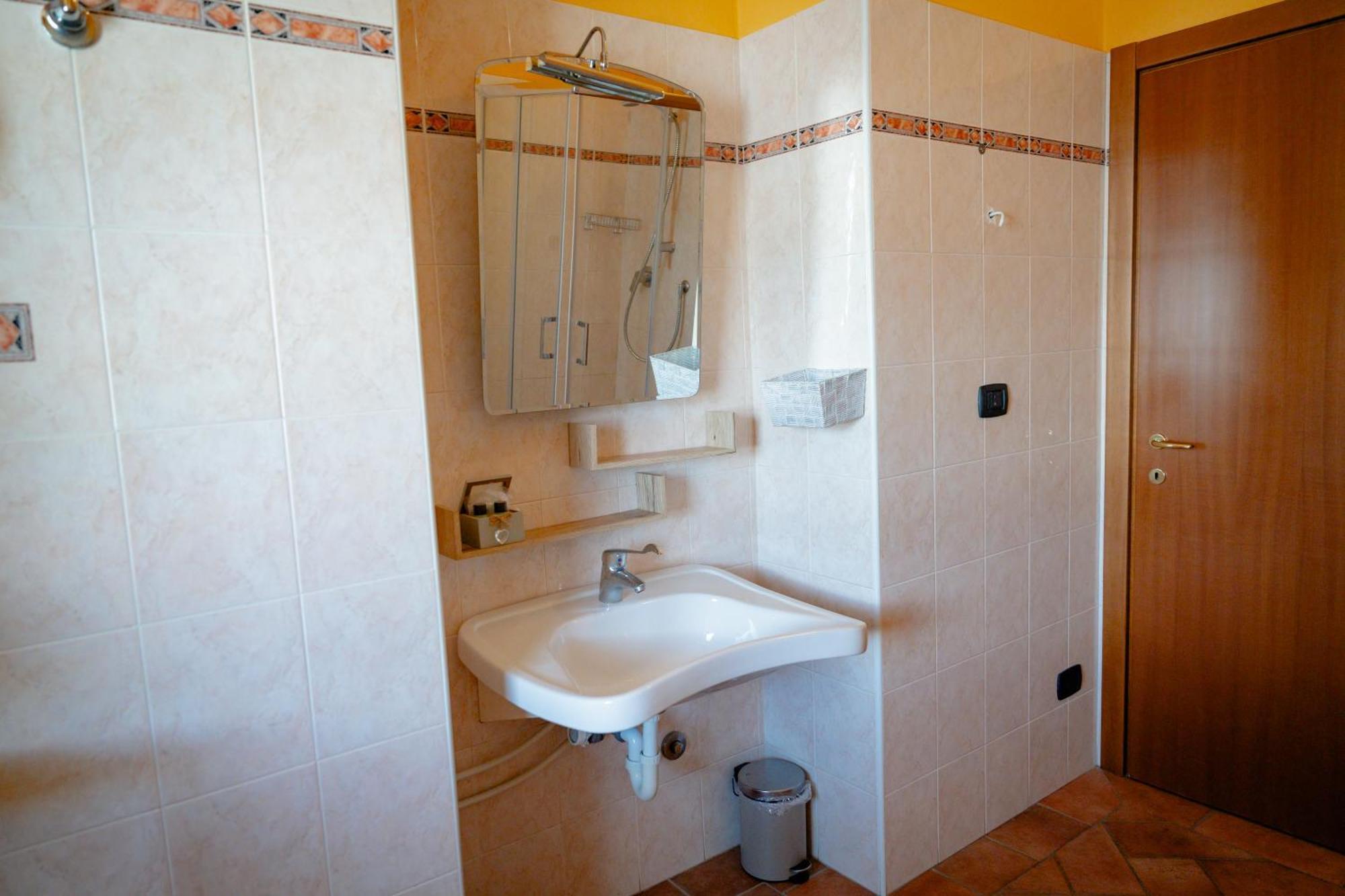 סן קאסיאנו ב-ואל די פזה L'Antico Gabbiano B&B מראה חיצוני תמונה